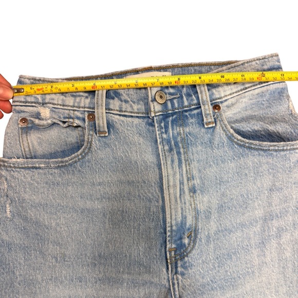 Abercrombie Fitch Curve Love Ultra High Rise 90s Straight Jeans Light Wash 26/2R - Picture 13 of 15